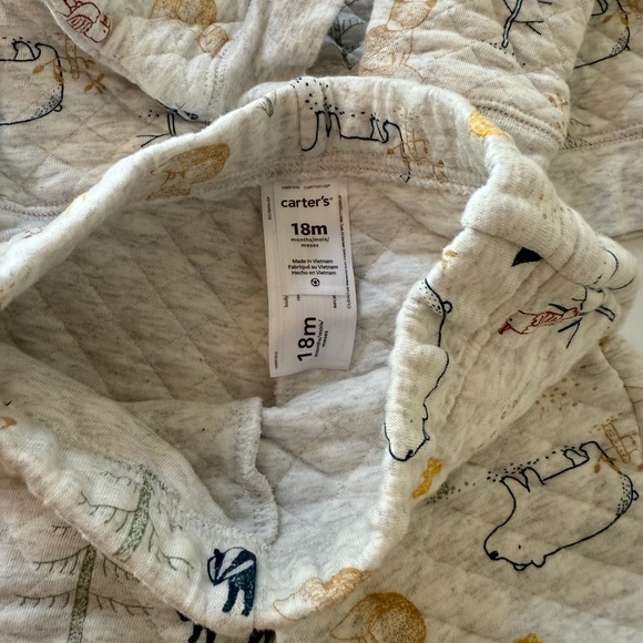 18 mo Carters quilted sweatsuit woodland theme - Picture 3 of 7